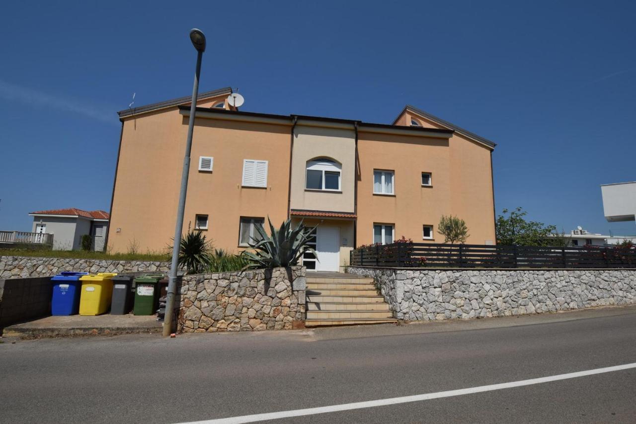 מאלינסקה Apartment Lucy מראה חיצוני תמונה