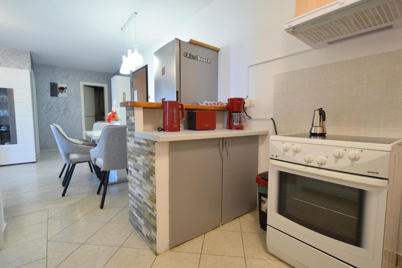 מאלינסקה Apartment Lucy מראה חיצוני תמונה